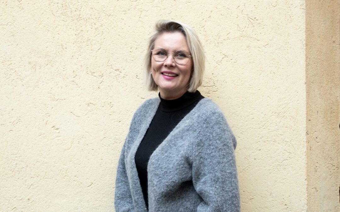 Anne Alakiuttu valittiin Mielenterveysomaisten keskusliitto – FinFamin kehitysjohtajaksi