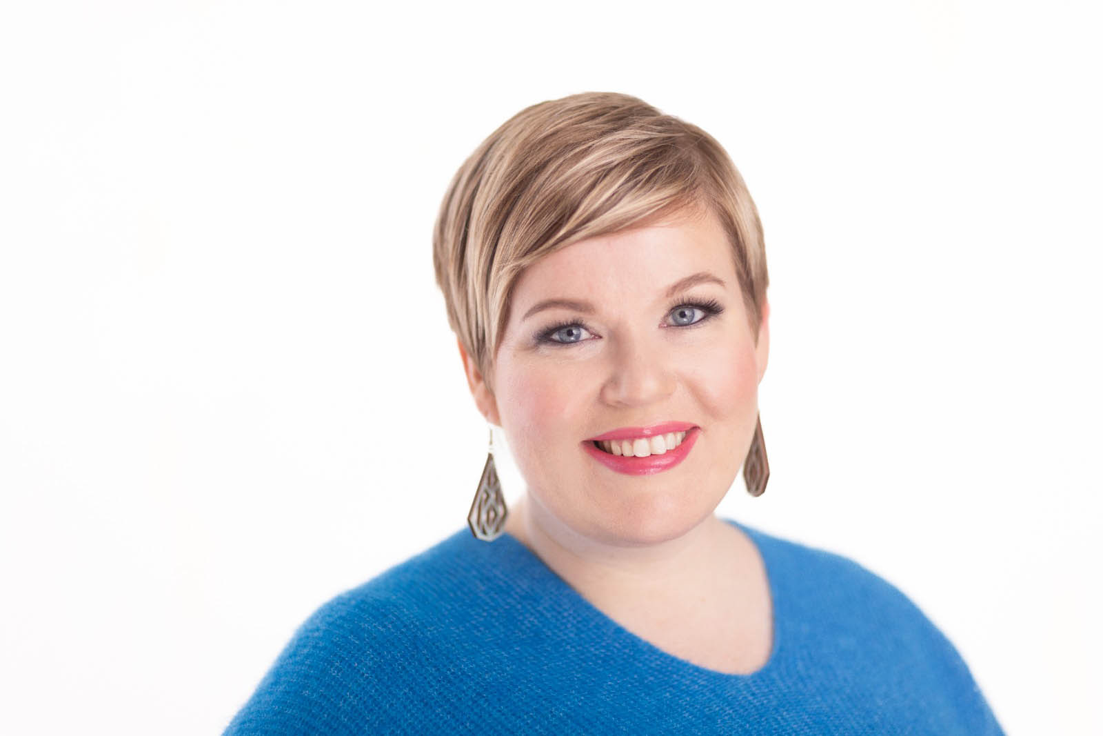 Keskustan puheenjohtaja Annika saarikko vastasi FinFamin vaalikyselyyn