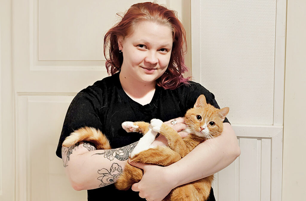 Elina Hotakainen: Kysy, älä oleta