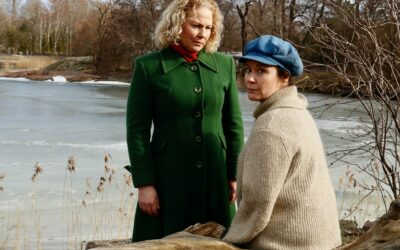 Katsojan arvio: Poikani, rakkaani -teatteriesitys tarjoaa hoitavaa lohtua